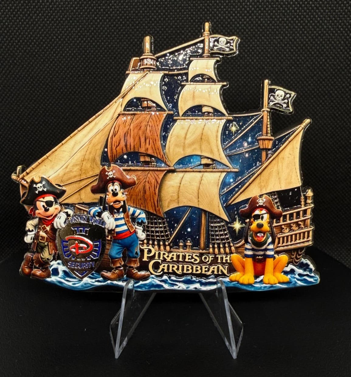 💥DISNEY WORLD SECURITY EDITION Pirates Of The Caribbean Challenge Coin