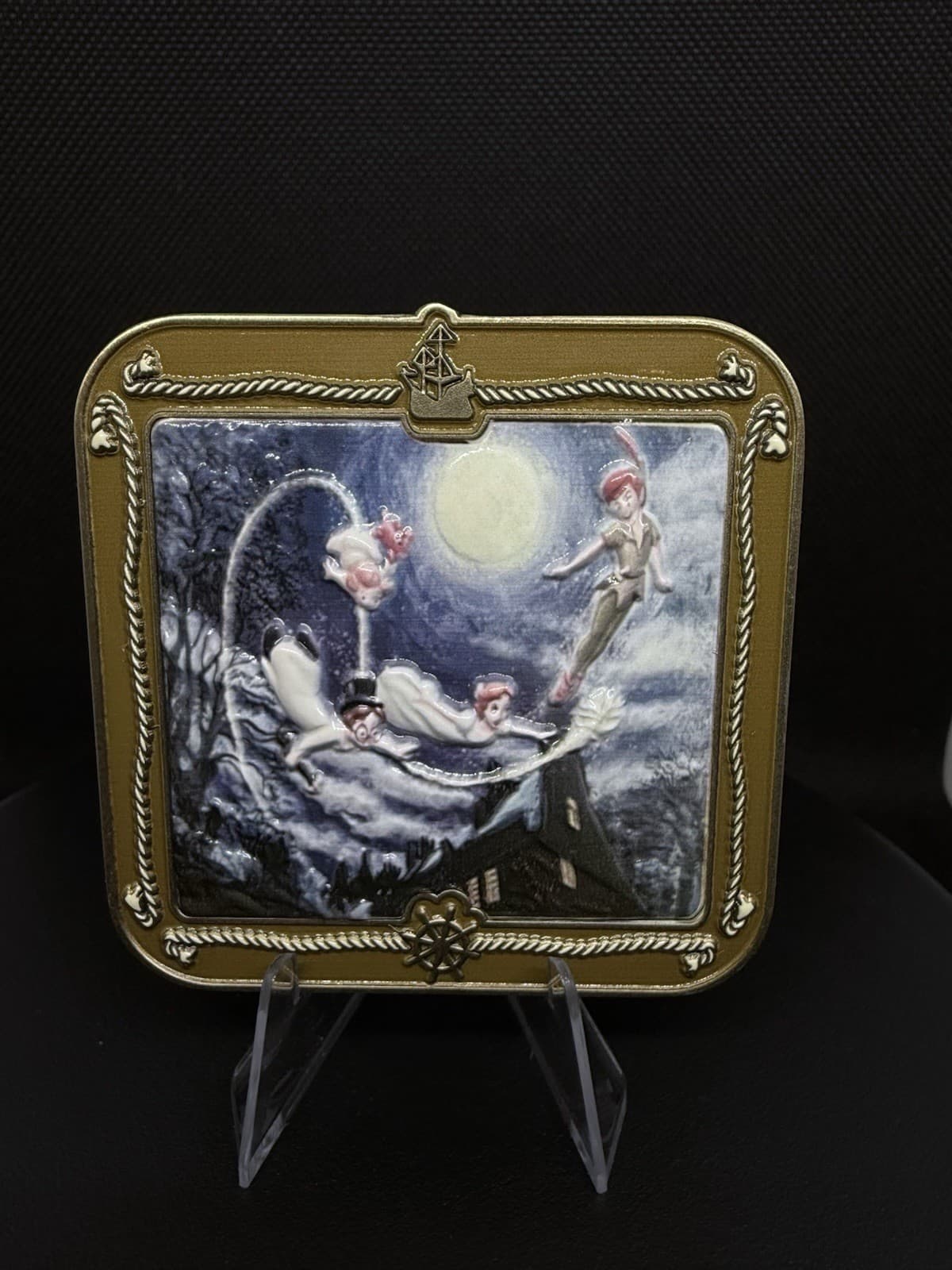 Peter Pan Classic SeriesJumbo Painting Easel Challenge Coin W/Tinker Bell